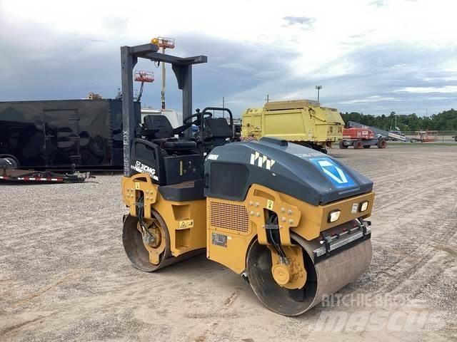 XCMG XMR303S 双轮压路机