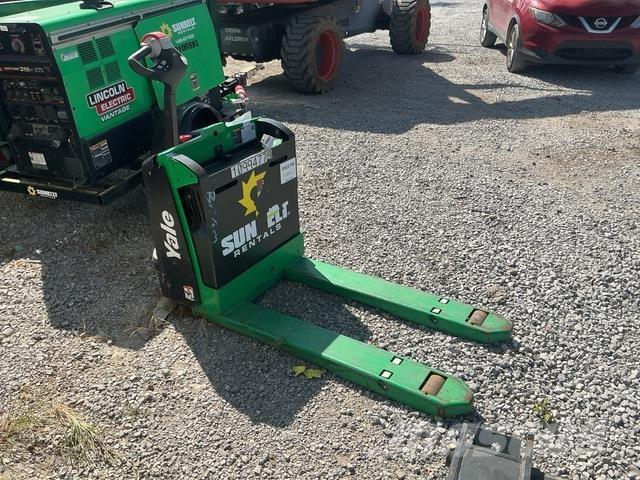 Yale MPB045VG 手动码垛机