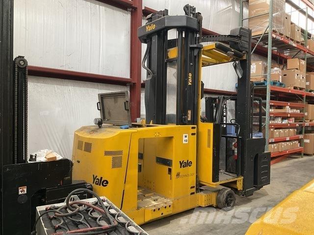 Yale NTA030SB 中端式装载机