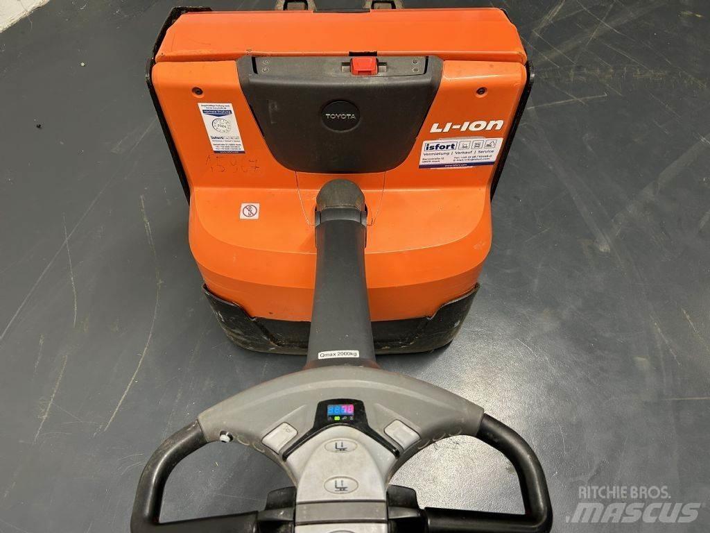 BT LWE200 手摇升降机