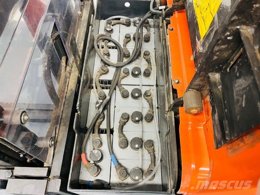 BT SPE160L 手推堆垛车
