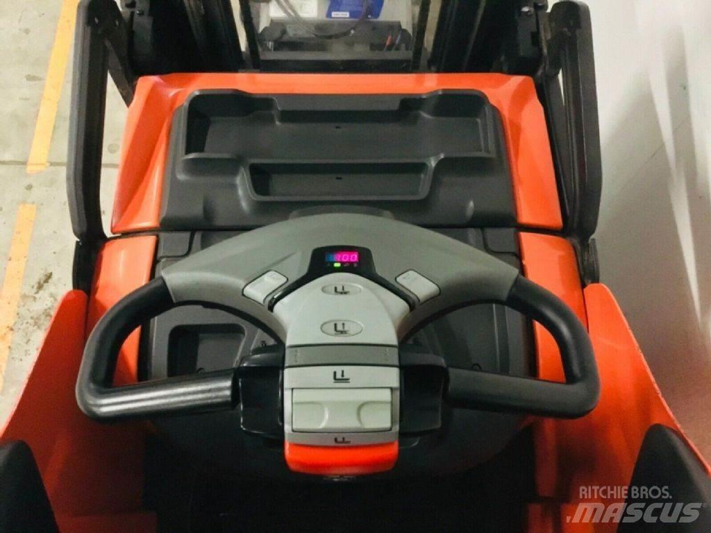 BT SPE200D 行走式堆垛机