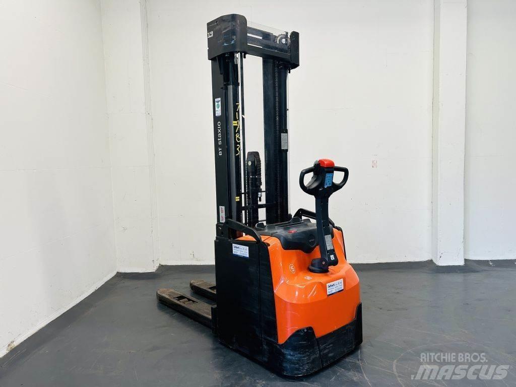 BT SWE160 手推堆垛车