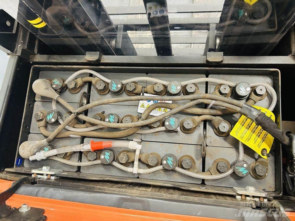 BT SWE160 手推堆垛车