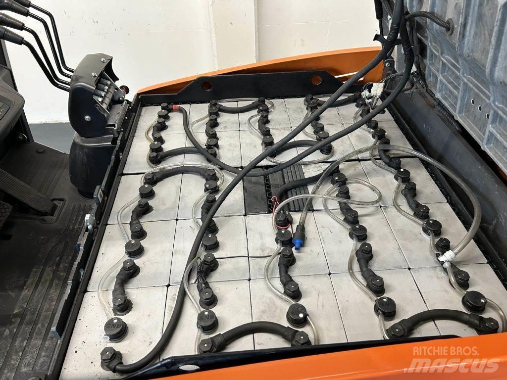 Doosan B25S-7 电动叉车
