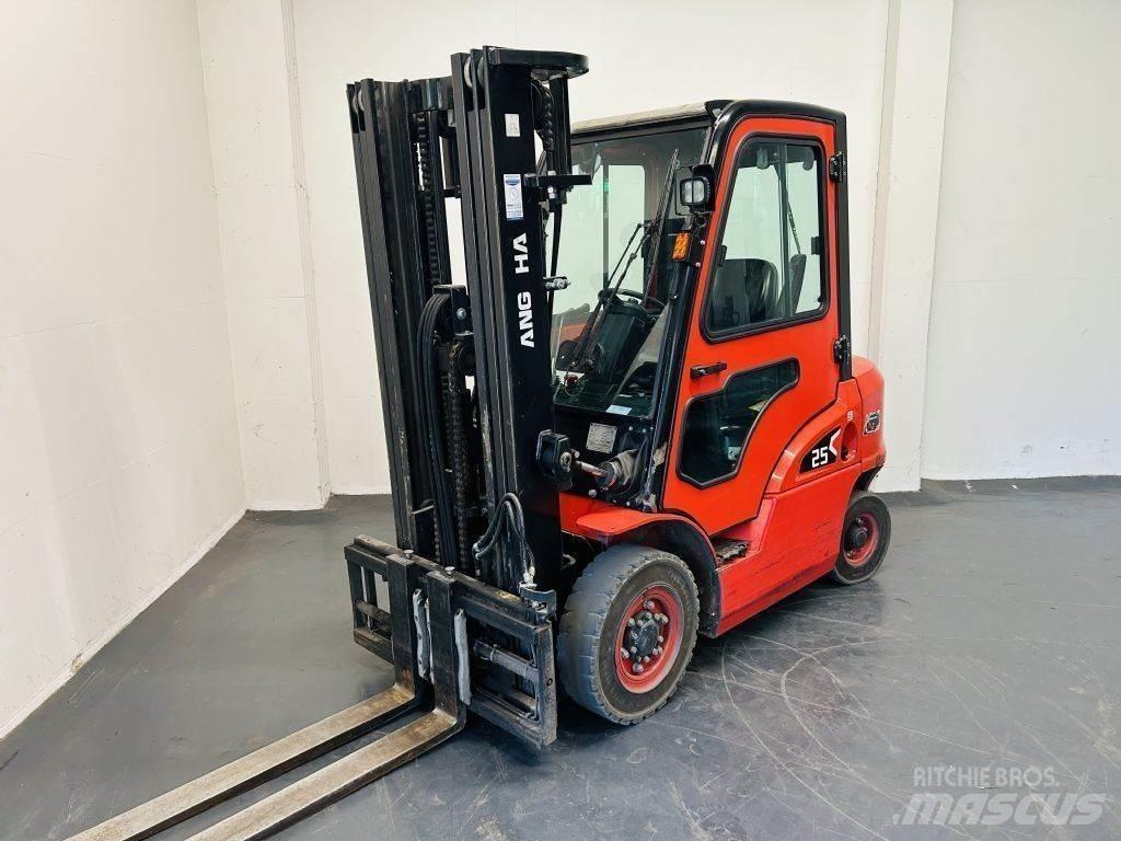 Hangcha CPCD25-XRW92F 柴油叉车