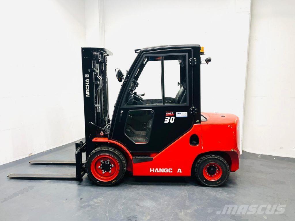 Hangcha CPDC30 柴油叉车