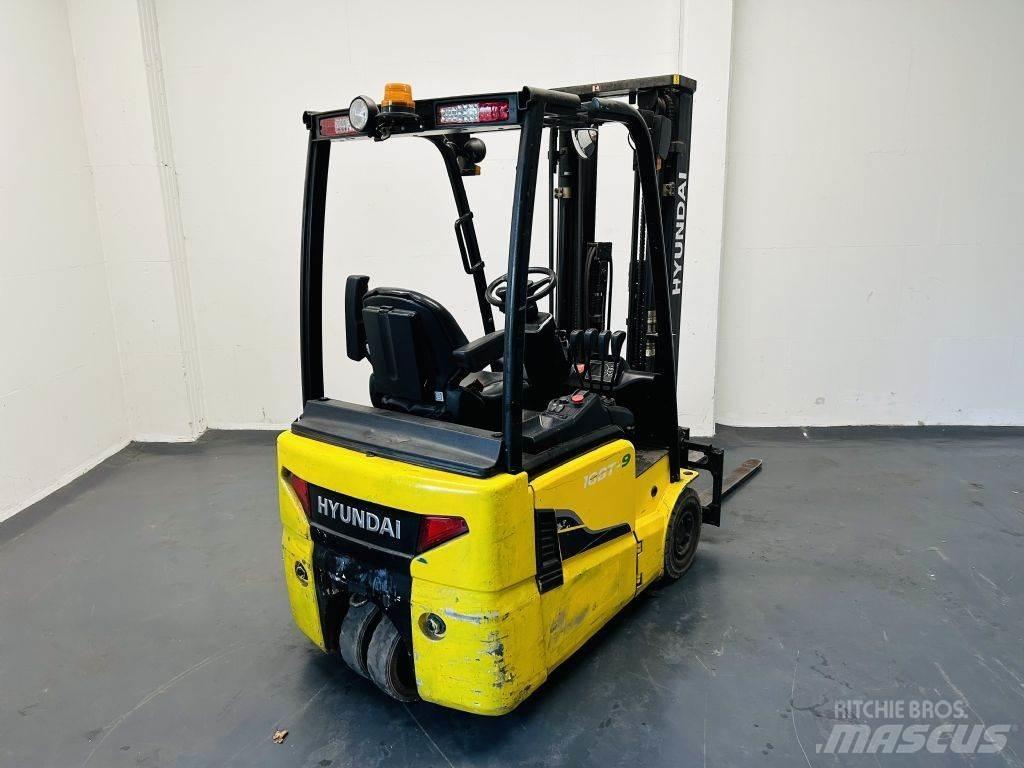 Hyundai 15BT-9 电动叉车