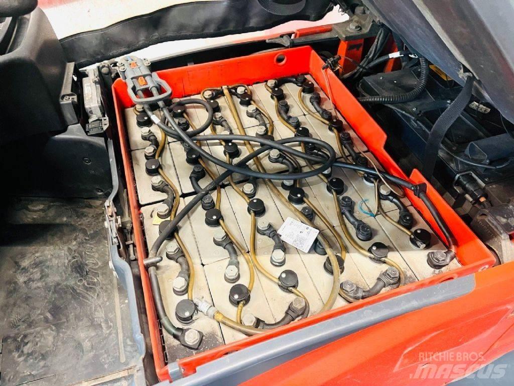 Linde E20PH-02 电动叉车