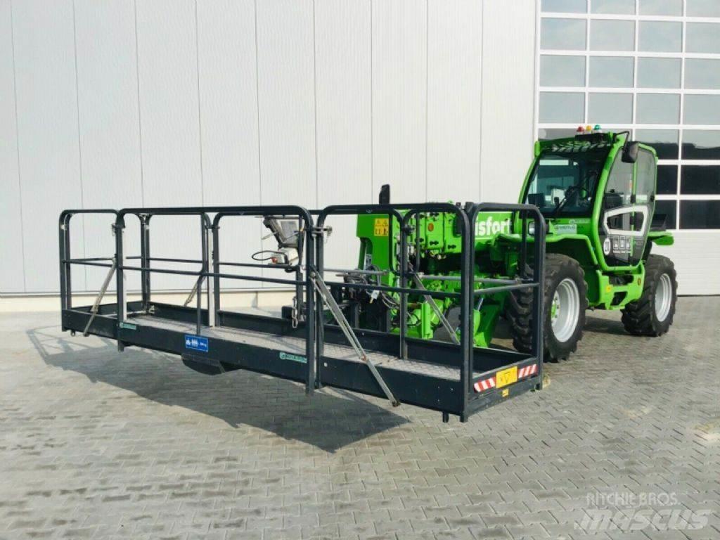 Merlo P40.17 Plus 伸缩臂叉装车|叉装车