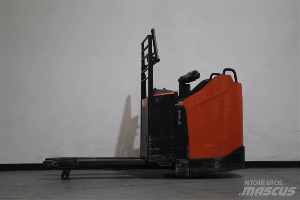 Toyota LPE200 手摇升降机