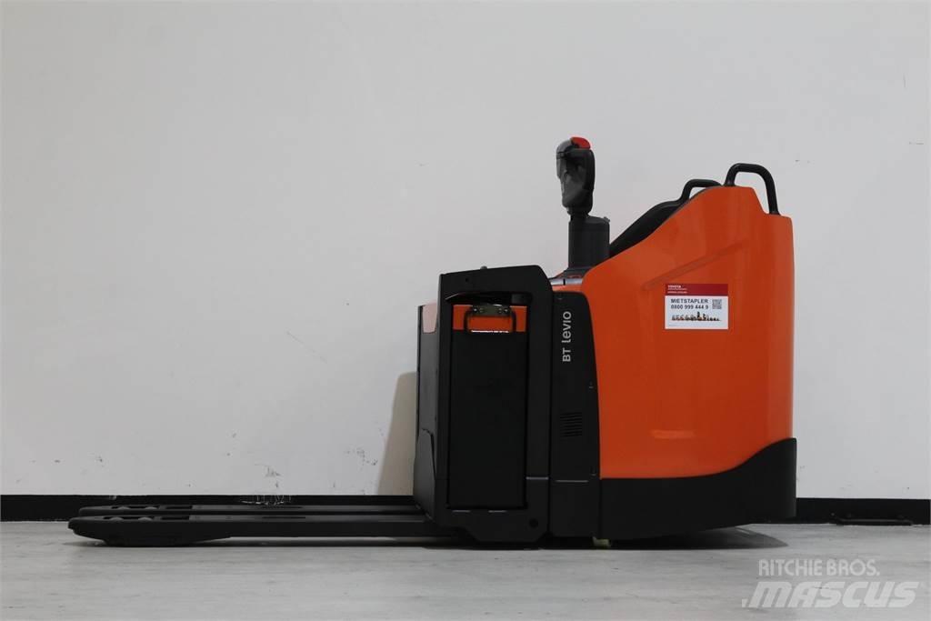 Toyota LPE220 手摇升降机