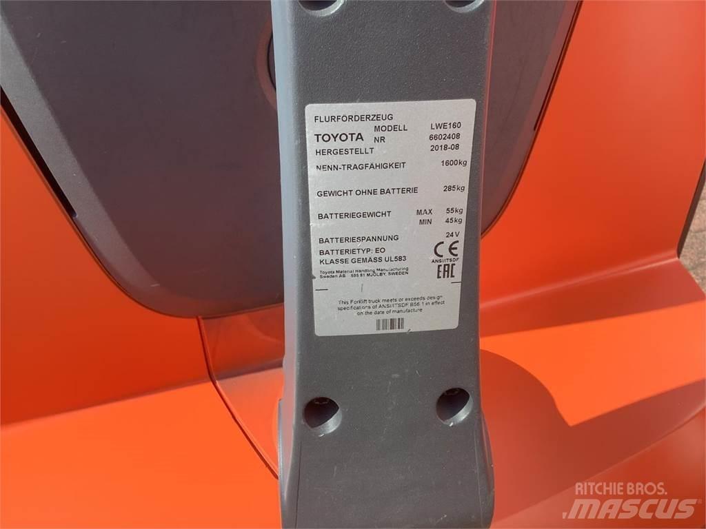Toyota LWE160 手摇升降机