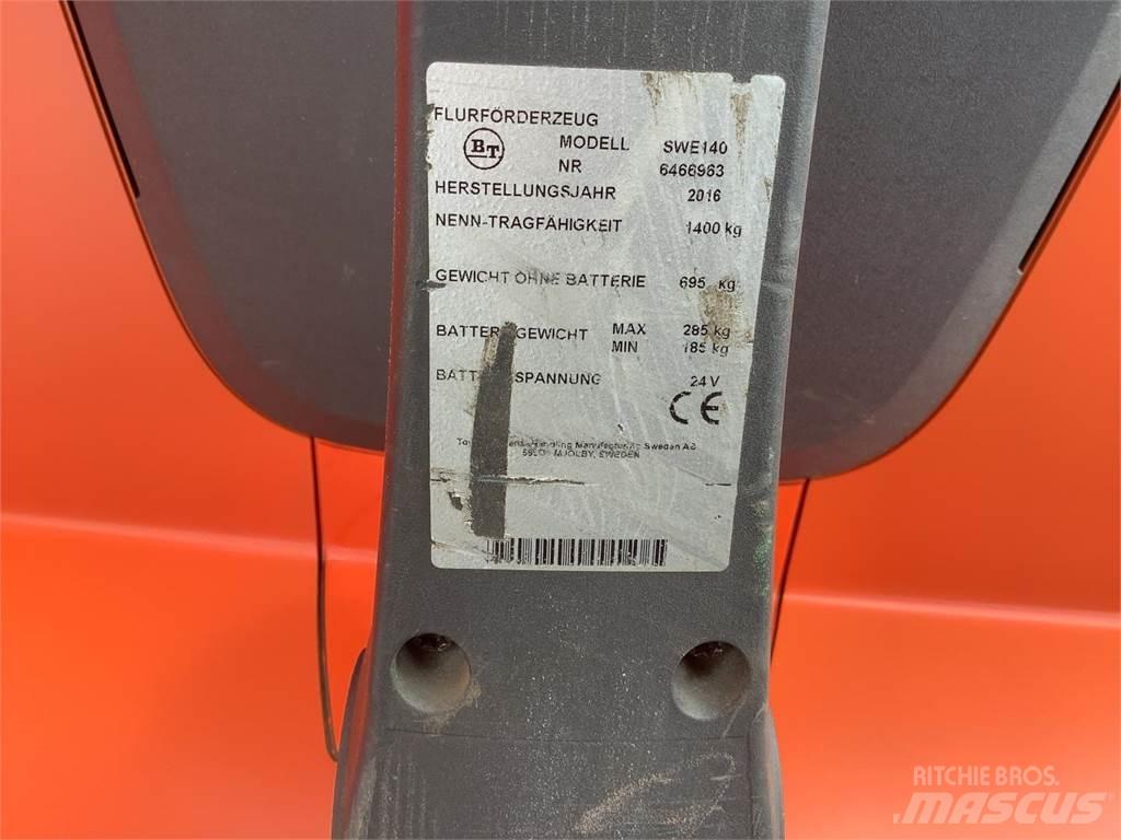 Toyota SWE140 手推堆垛车