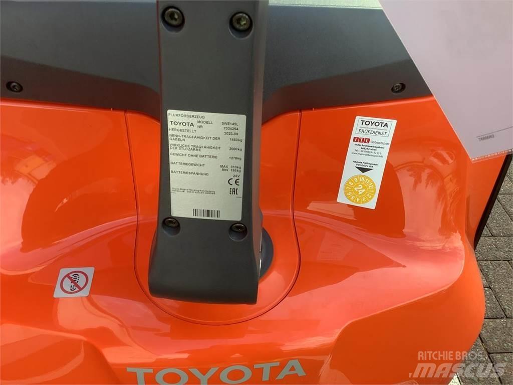 Toyota SWE145L 手推堆垛车