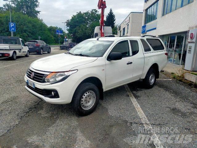 Fiat FULLBACK 平板栏板货车