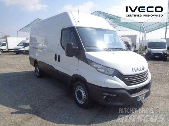 Iveco 35S14 商务面包车