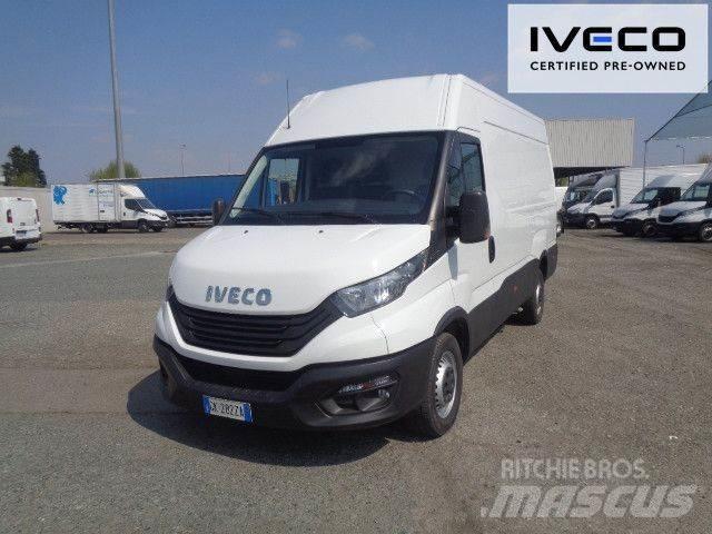 Iveco 35S14 商务面包车