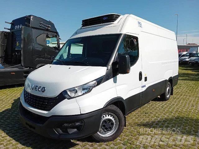 Iveco 35S16 冷藏车