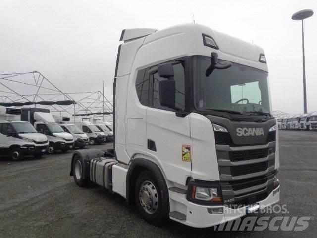 Scania R450 牵引车