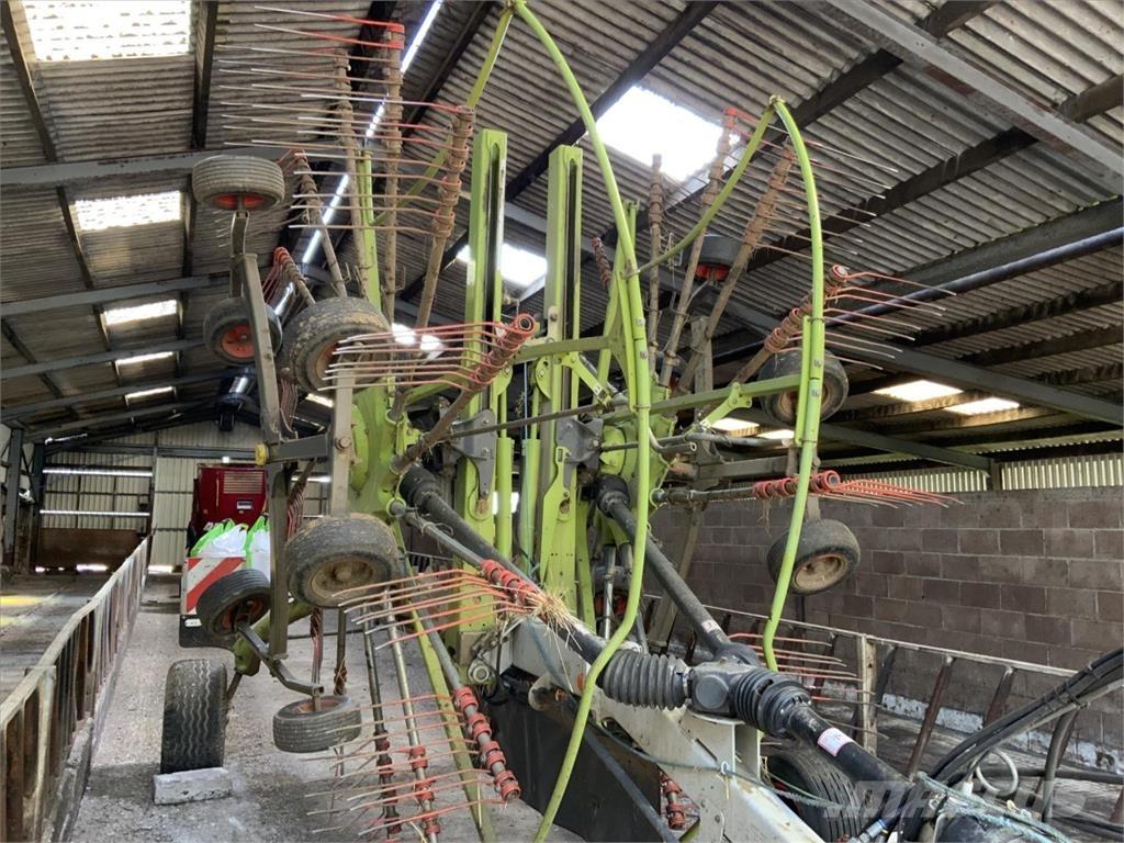 CLAAS LINER 2900 犁耙和摊草机