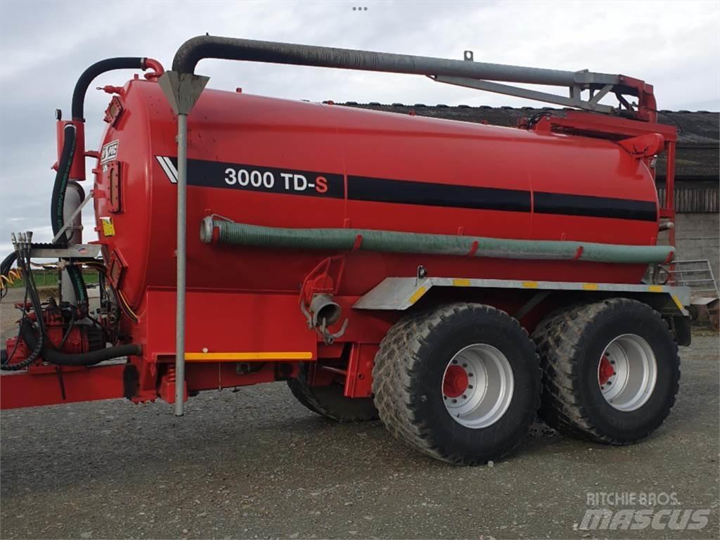 Hi-Spec 3000 TD-S 撒肥机