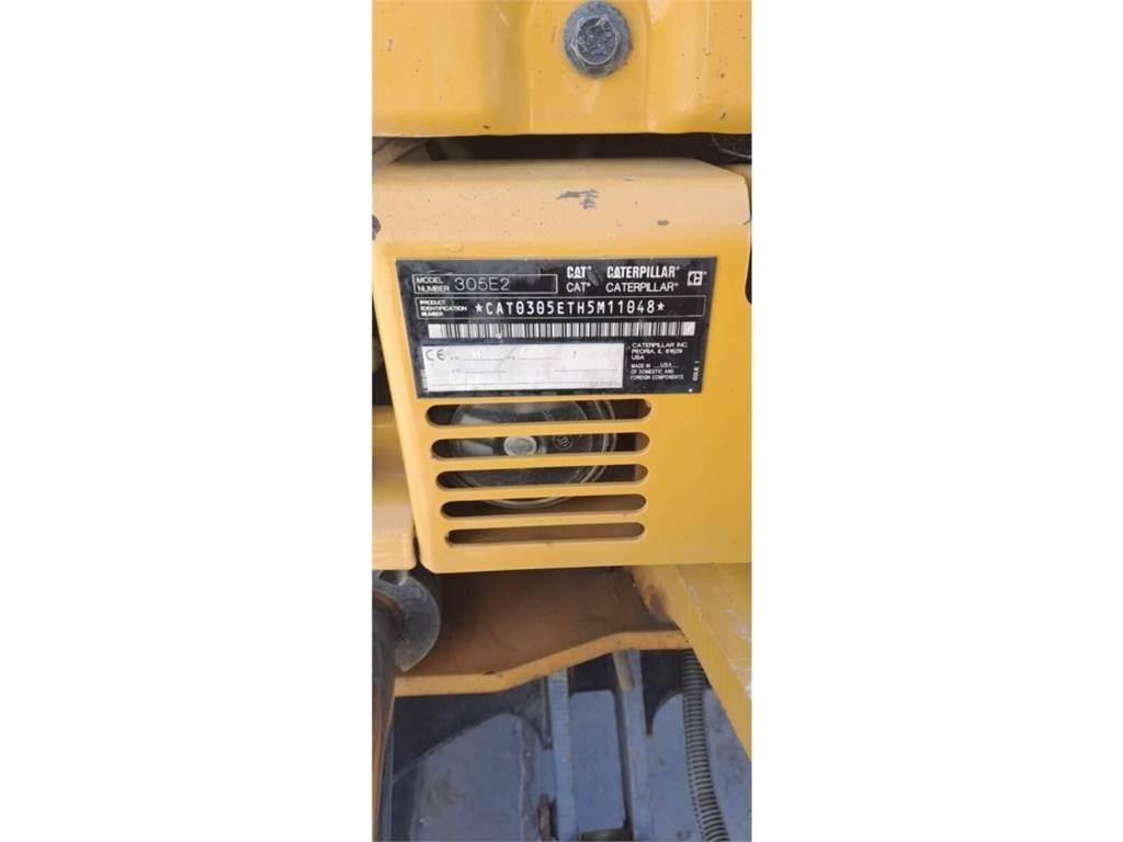 CAT 305E2 小型挖掘机