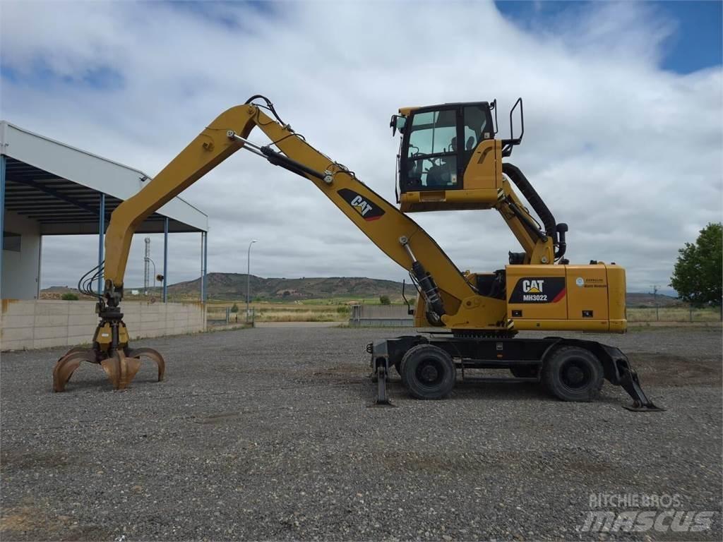 CAT MH3022 轮式挖掘机