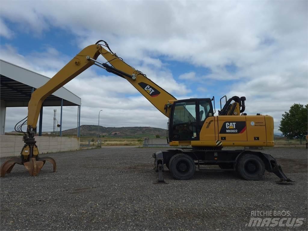 CAT MH3022 轮式挖掘机