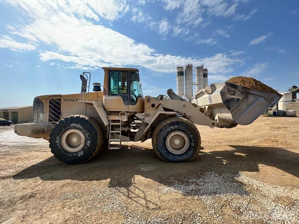 Volvo L180F 轮式装载机