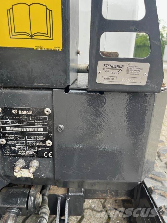 Bobcat E10 小型挖掘机