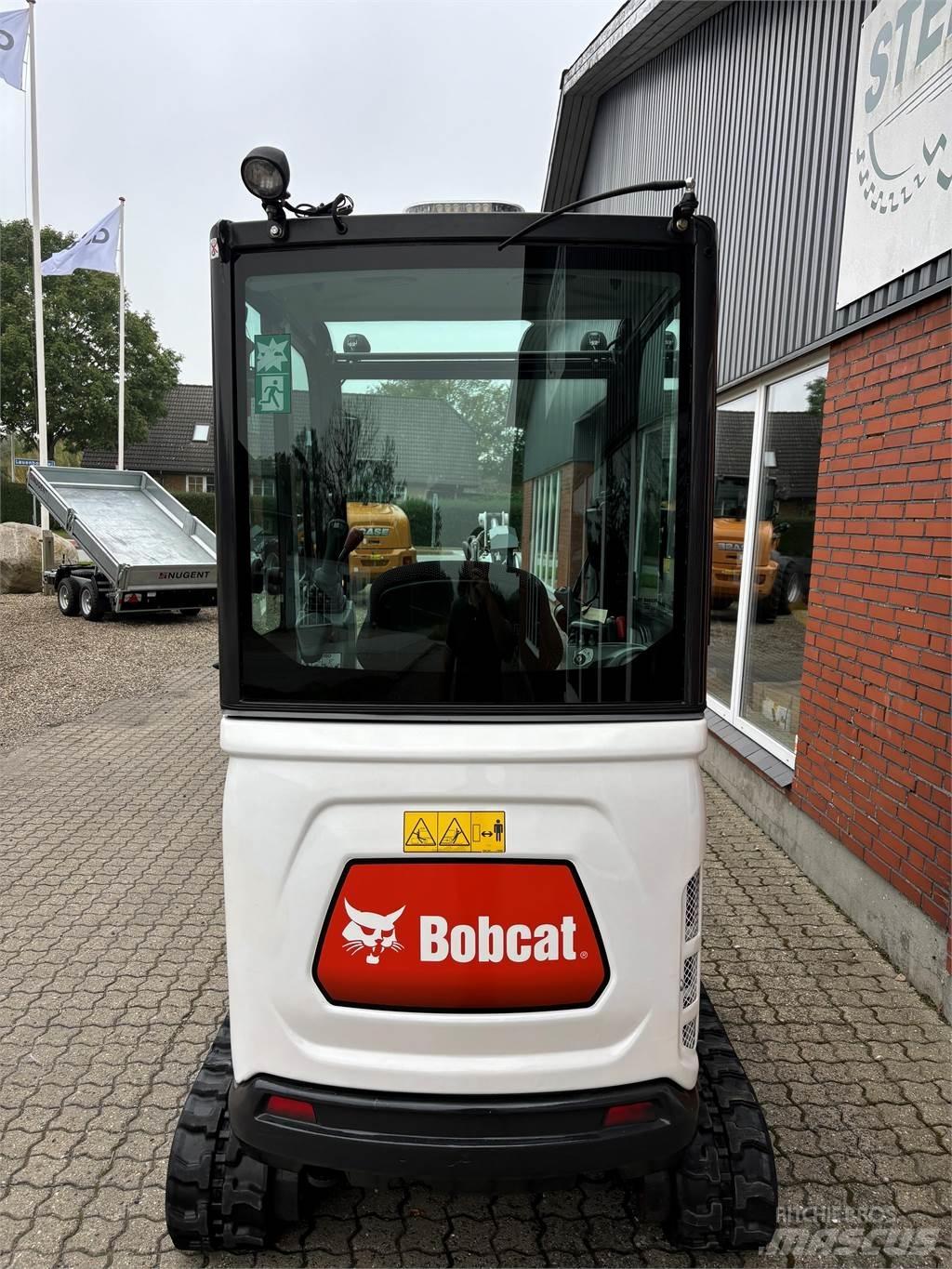 Bobcat E19 小型挖掘机