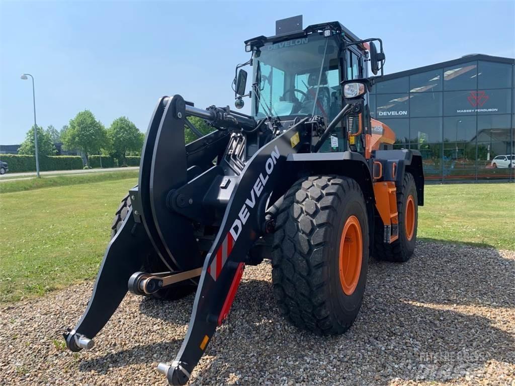 Develon DL250-7 轮式装载机