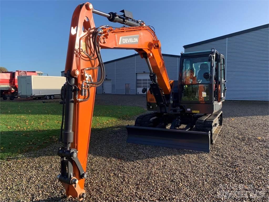Develon DX85R-7 小型挖掘机