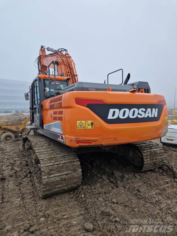 Doosan 255-5 履带挖掘机