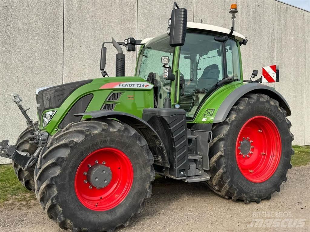 Fendt 724 拖拉机/农用车