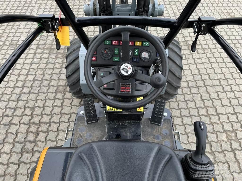 GiANT G1500 小型装载机