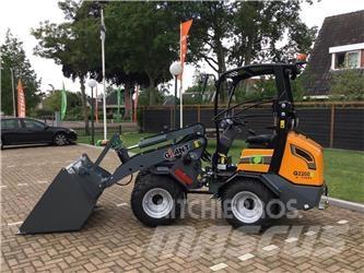 GiANT G2200E 小型装载机