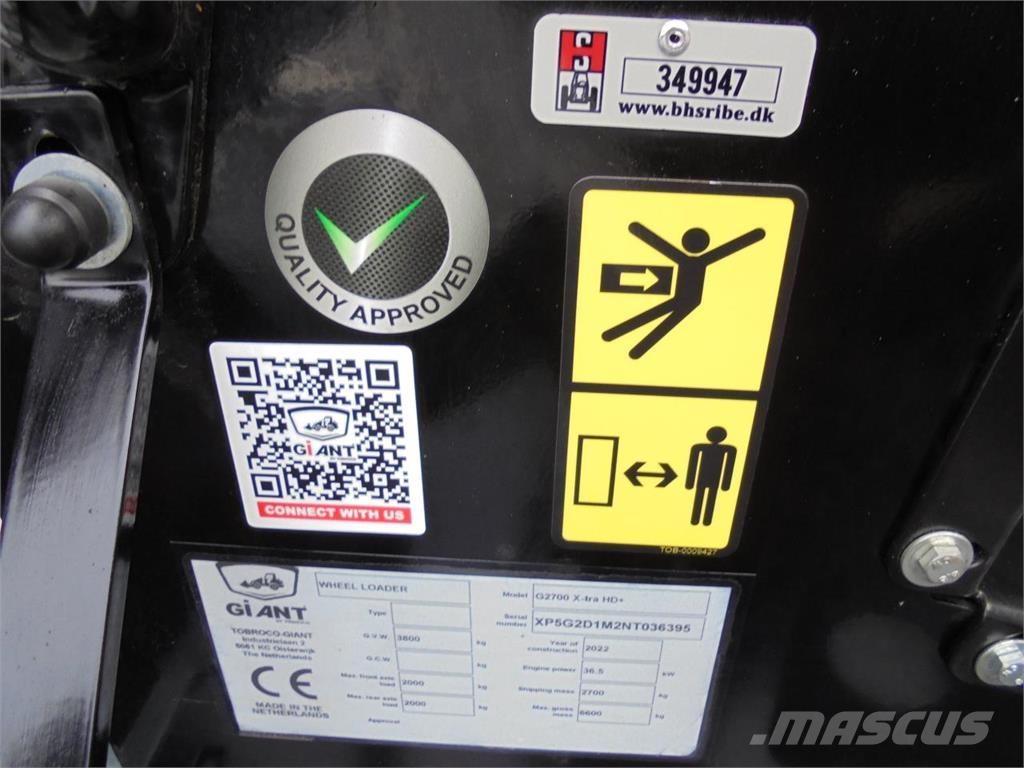 GiANT G2700XHDP 小型装载机