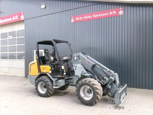 GiANT V5003TELE 小型装载机