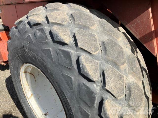 Hesston 4900 方捆打捆机
