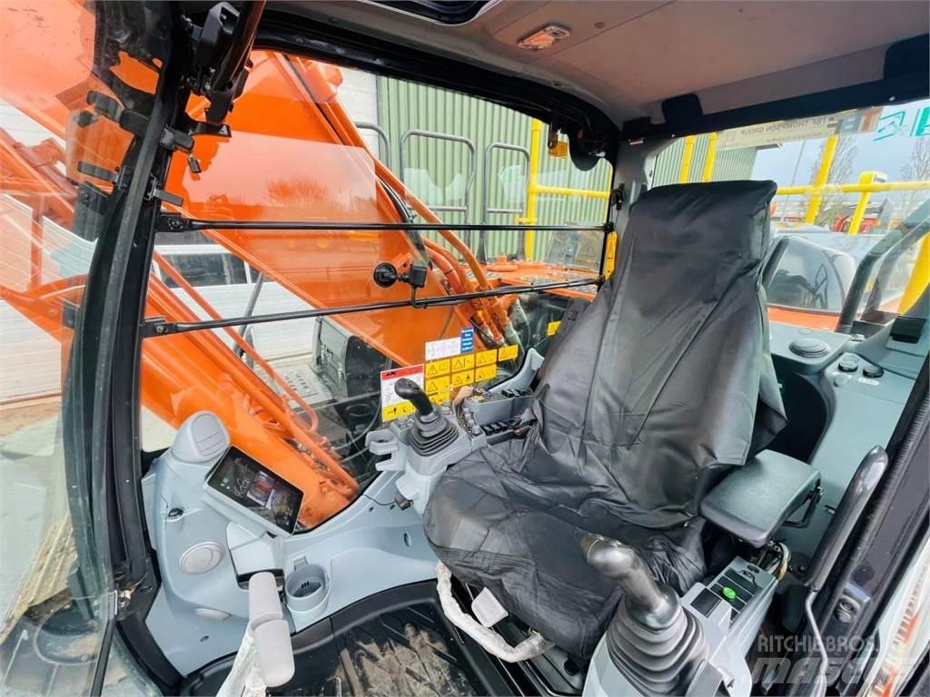 Hitachi ZX210LC-7 履带挖掘机