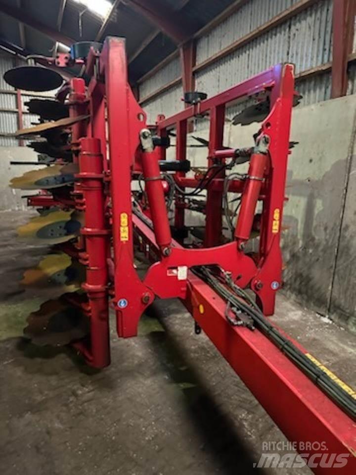 Horsch TIGER 4 MT 圆盘耙