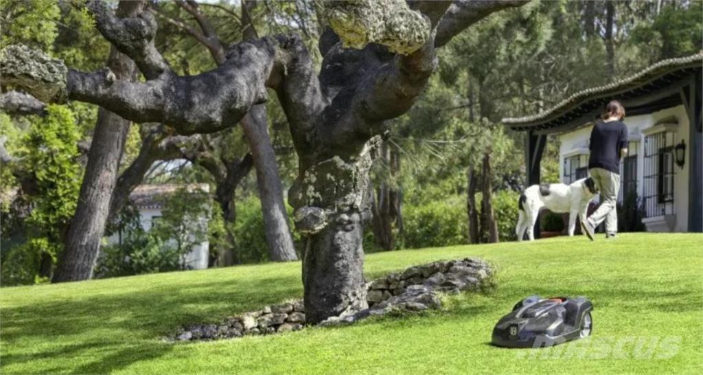 Husqvarna AM420 割草机