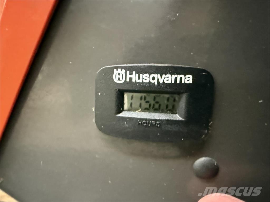 Husqvarna P525D 割草机