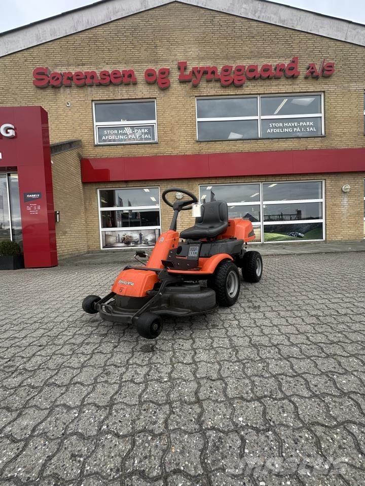 Husqvarna R13C 小型拖拉机