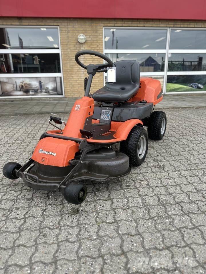 Husqvarna R13C 小型拖拉机