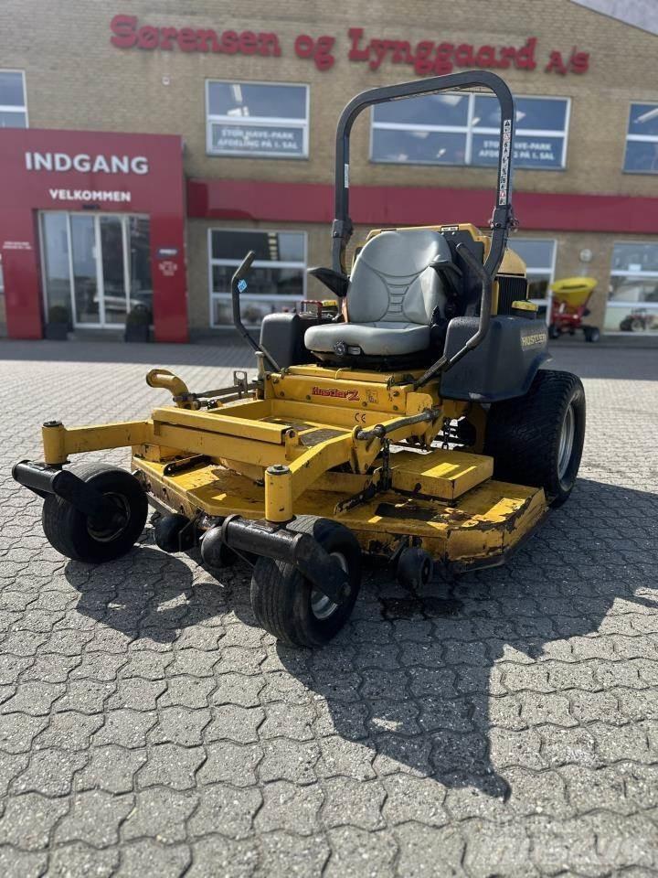 Hustler Z RD 小型拖拉机