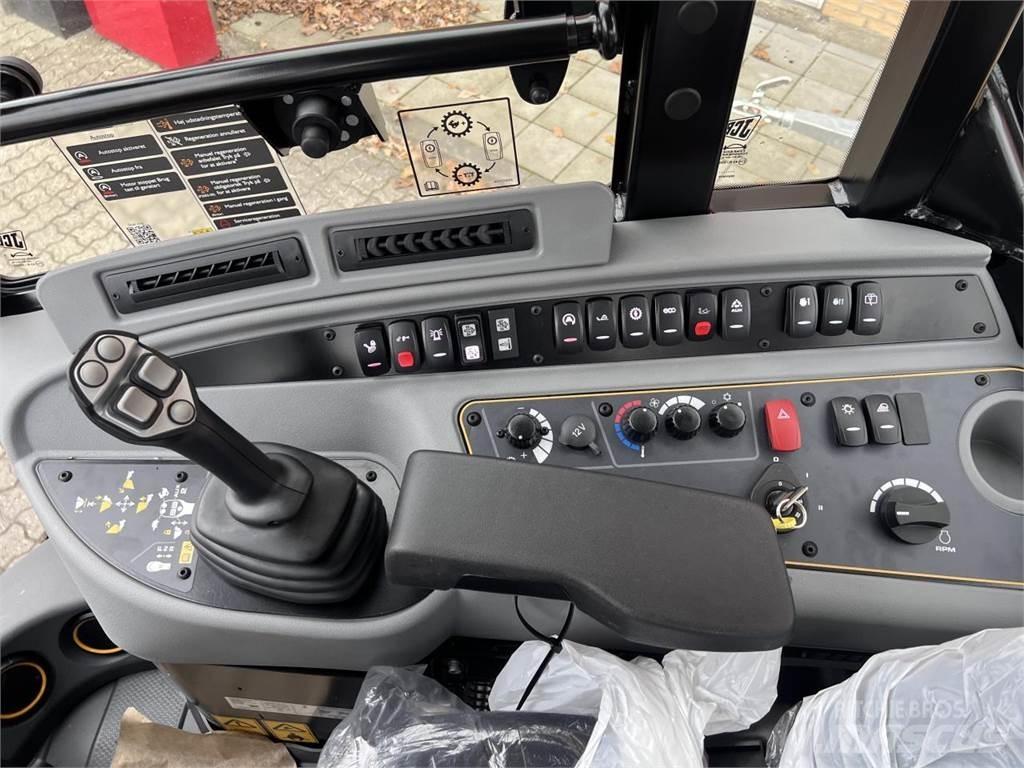 JCB 409 AGRI 轮式装载机