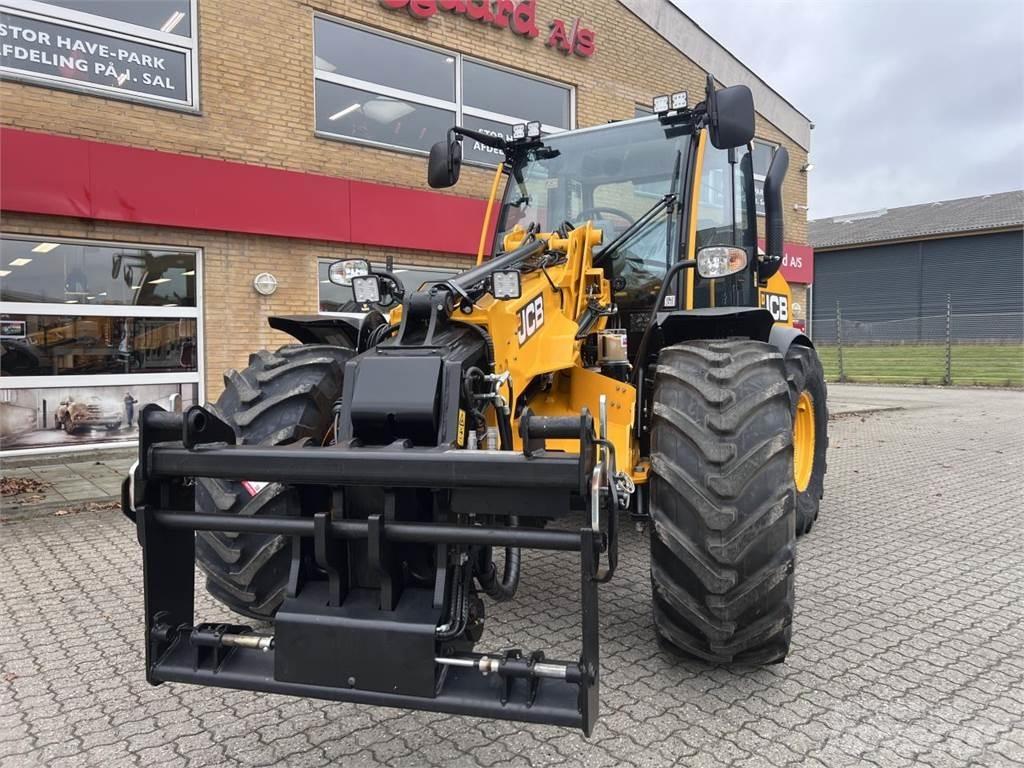 JCB TM320 轮式装载机